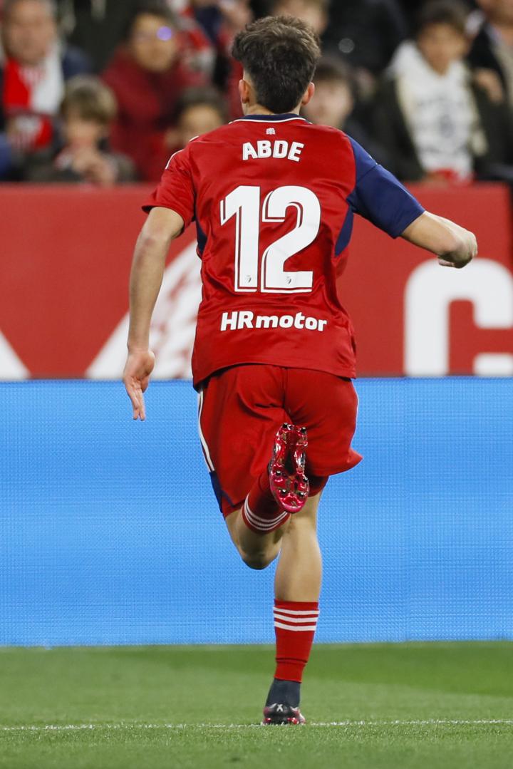 乐鱼体育登陆入口-奥萨苏纳凭一记绝杀球，取得惊险胜利