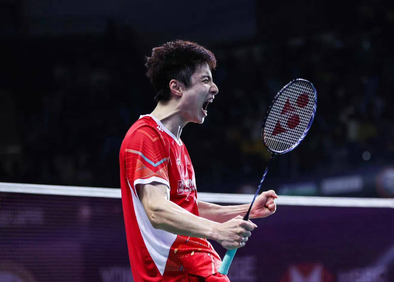 乐鱼体育官网-印尼羽毛球选手力克对手，晋级半决赛