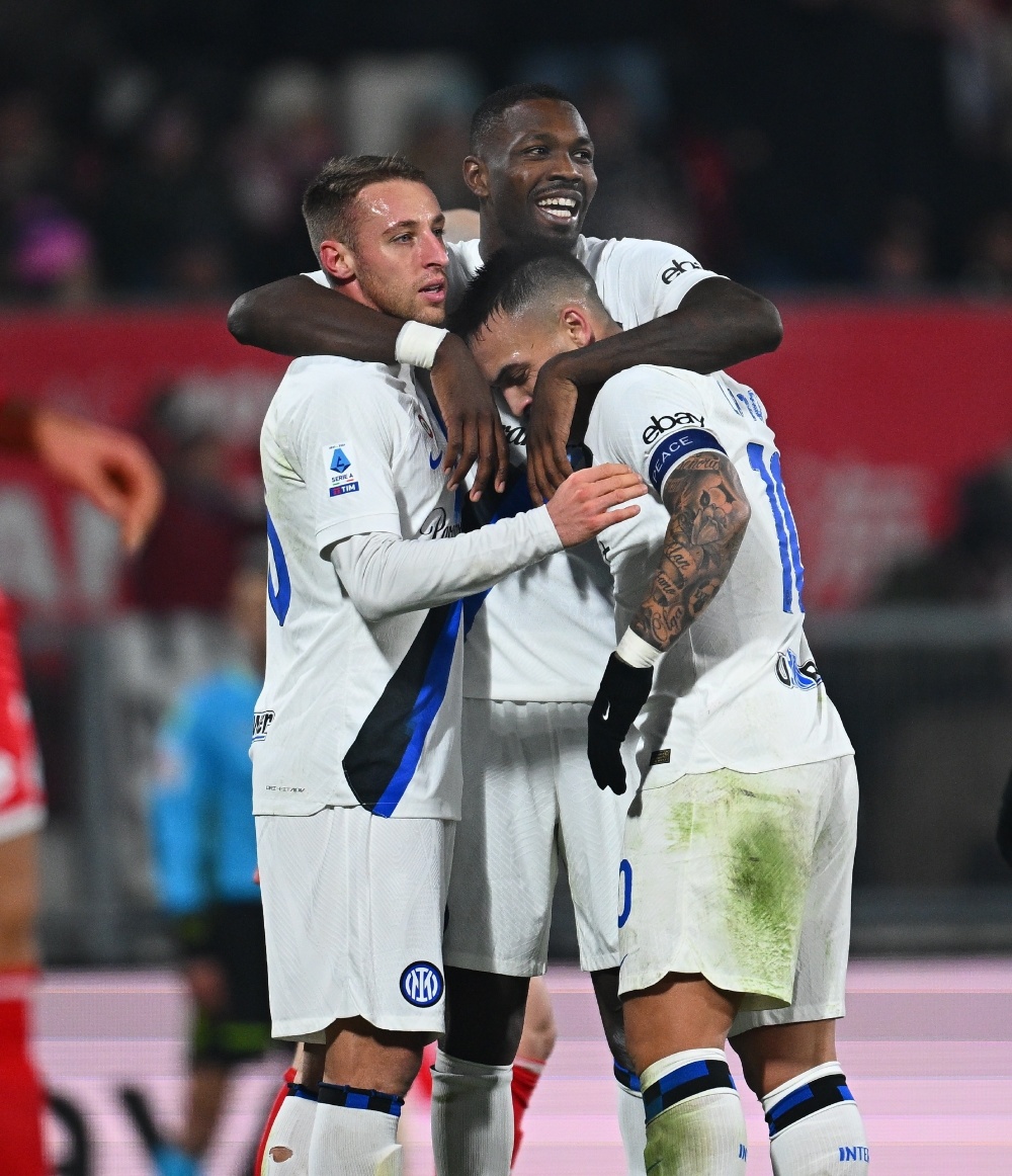 乐鱼体育在线娱乐-关于国际米兰客场4-0战胜桑普，梅开二度，继续领跑意甲积分榜的信息