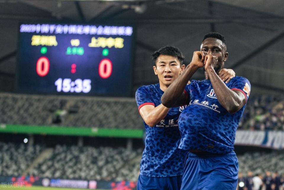 阵容轮换获得奇效，压倒性取得胜利的简单介绍