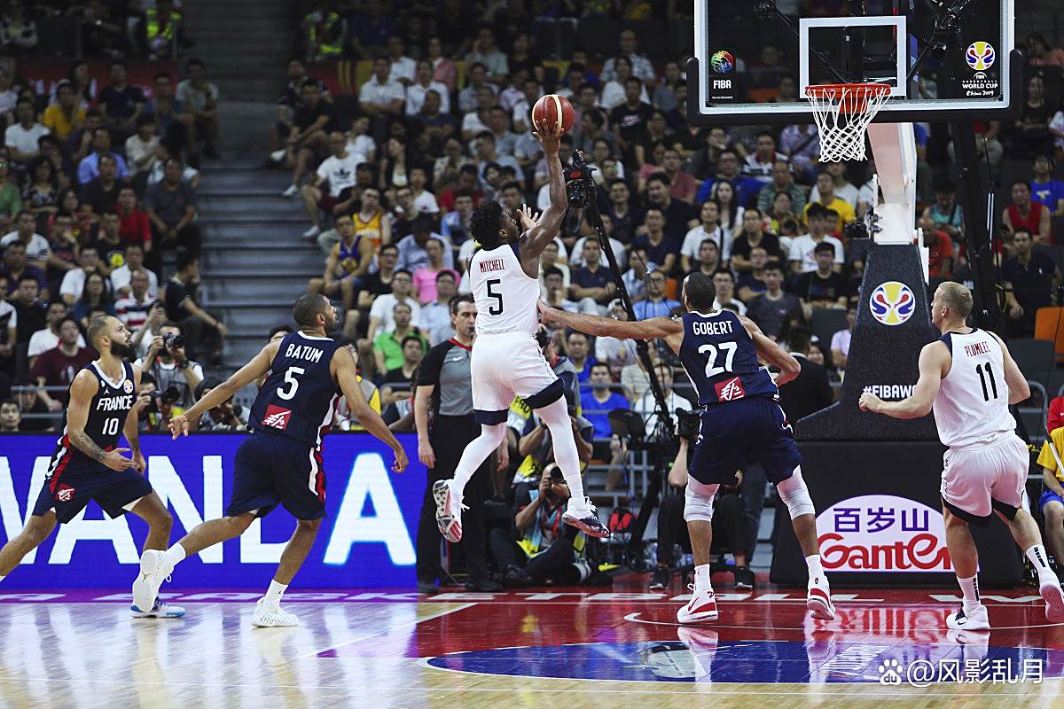 快船戈登疯狂得分率队取胜