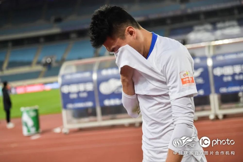 瑞士国家队备战希腊，争取胜利