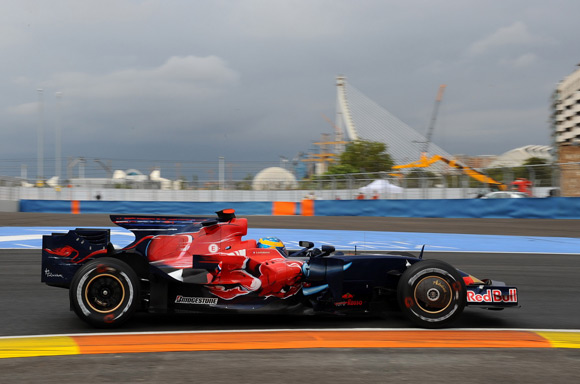 leyu乐鱼体育-索伯车队横扫红牛二队，拉塞尔带队取胜